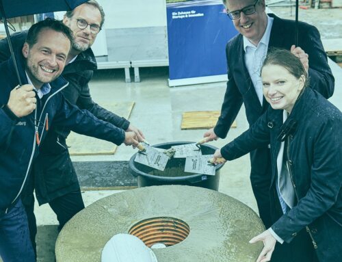 Grundsteinlegung für den tecHHub Hamburg